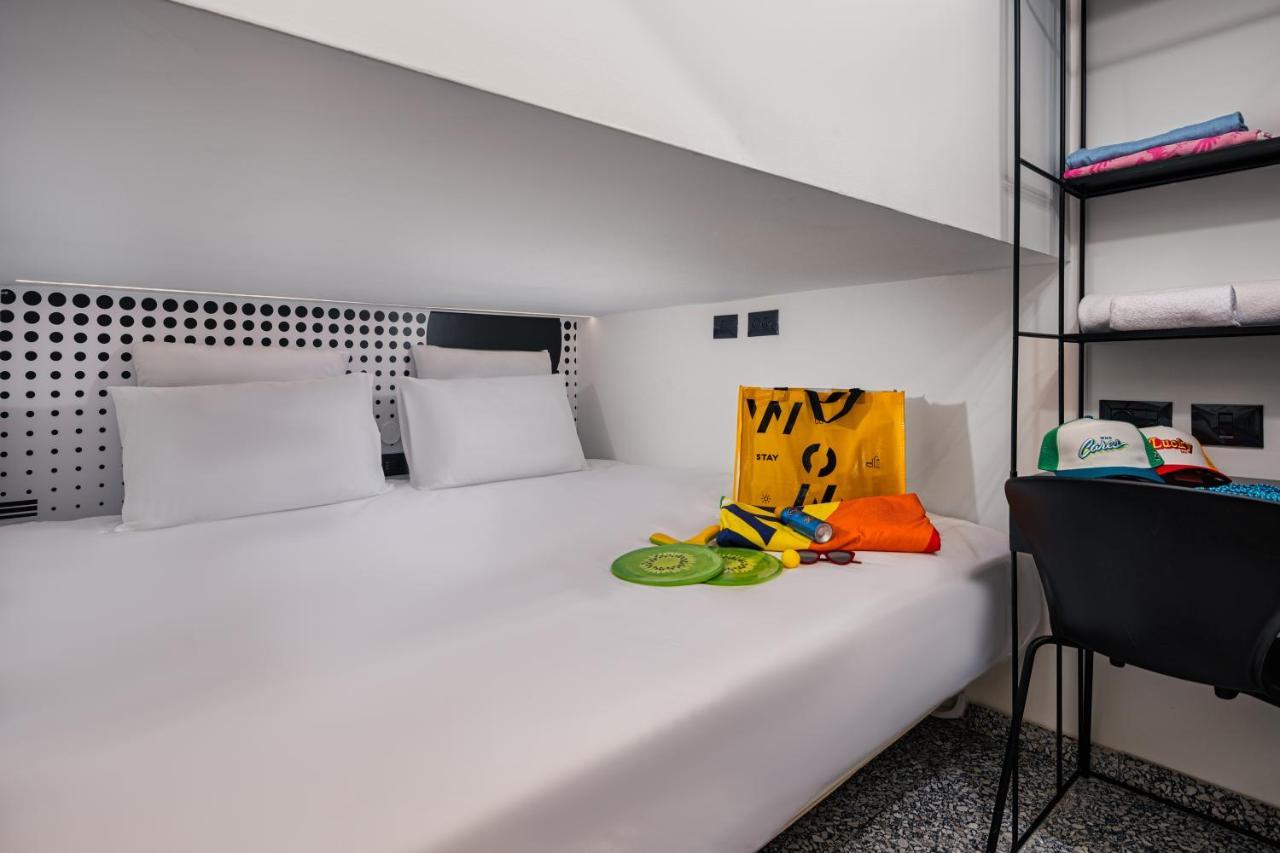 Wom Beach Pod Hotel - A Member Of Brown Hotels เทลอาวีฟ ภายนอก รูปภาพ