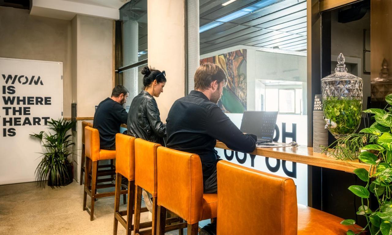 Wom Beach Pod Hotel - A Member Of Brown Hotels เทลอาวีฟ ภายนอก รูปภาพ